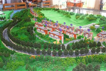 山亭网通佳苑翼云中学对过3室2厅1卫141平米